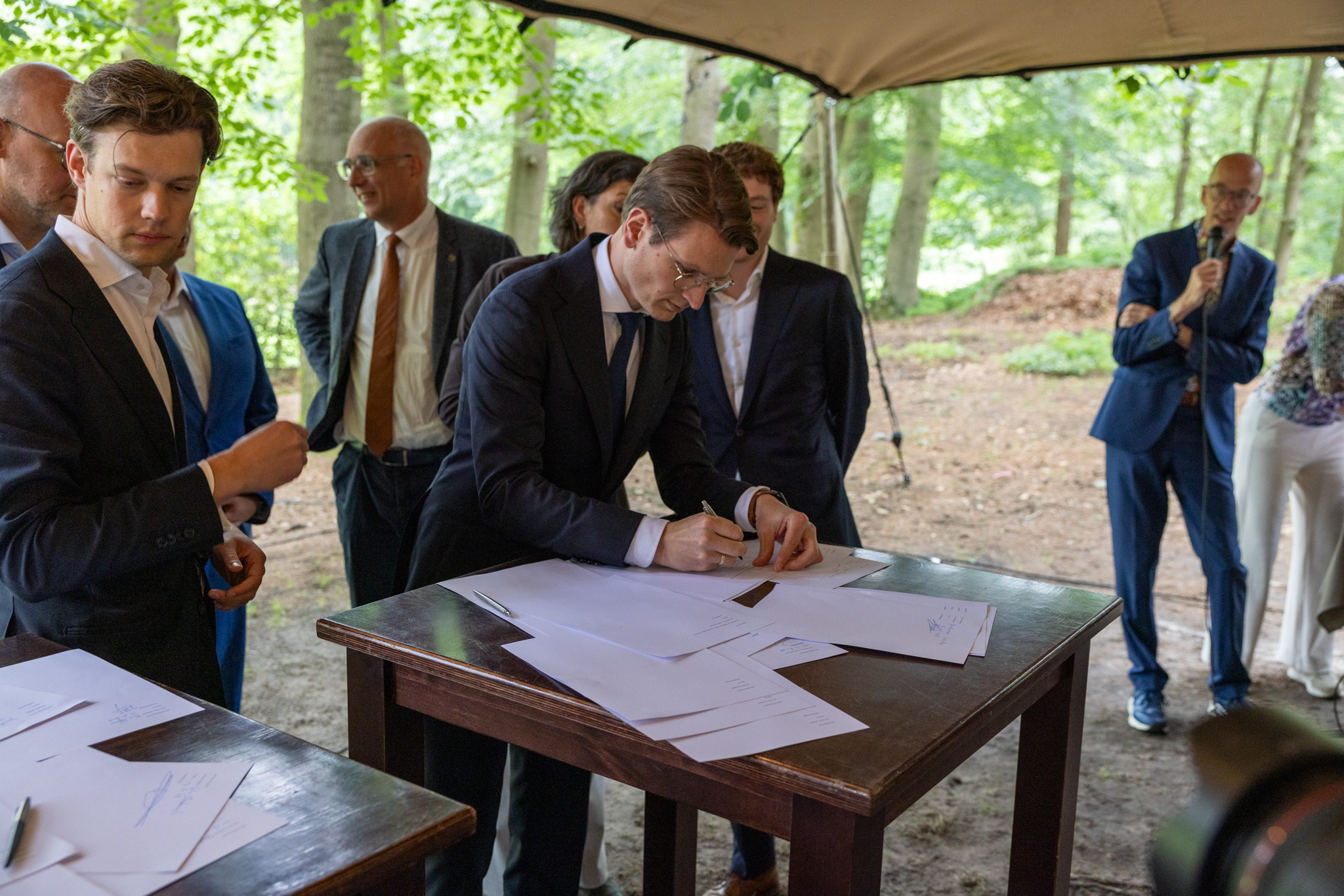Ondertekening overeenkomst Aanpak Veluwe door betrokken overheden