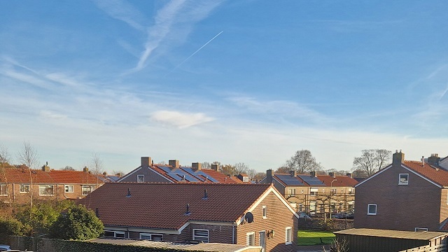 wijk van bovenaf te zien met verschillende woningen